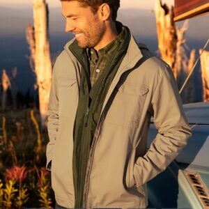 Southern Marsh Wanderer Travel Jacketin khaki XL NWOT